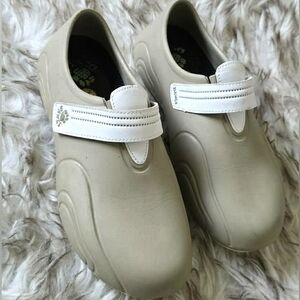 Dawgs Ultralite Womens Golf Shoes Size 8/38 White & Tan 🌴